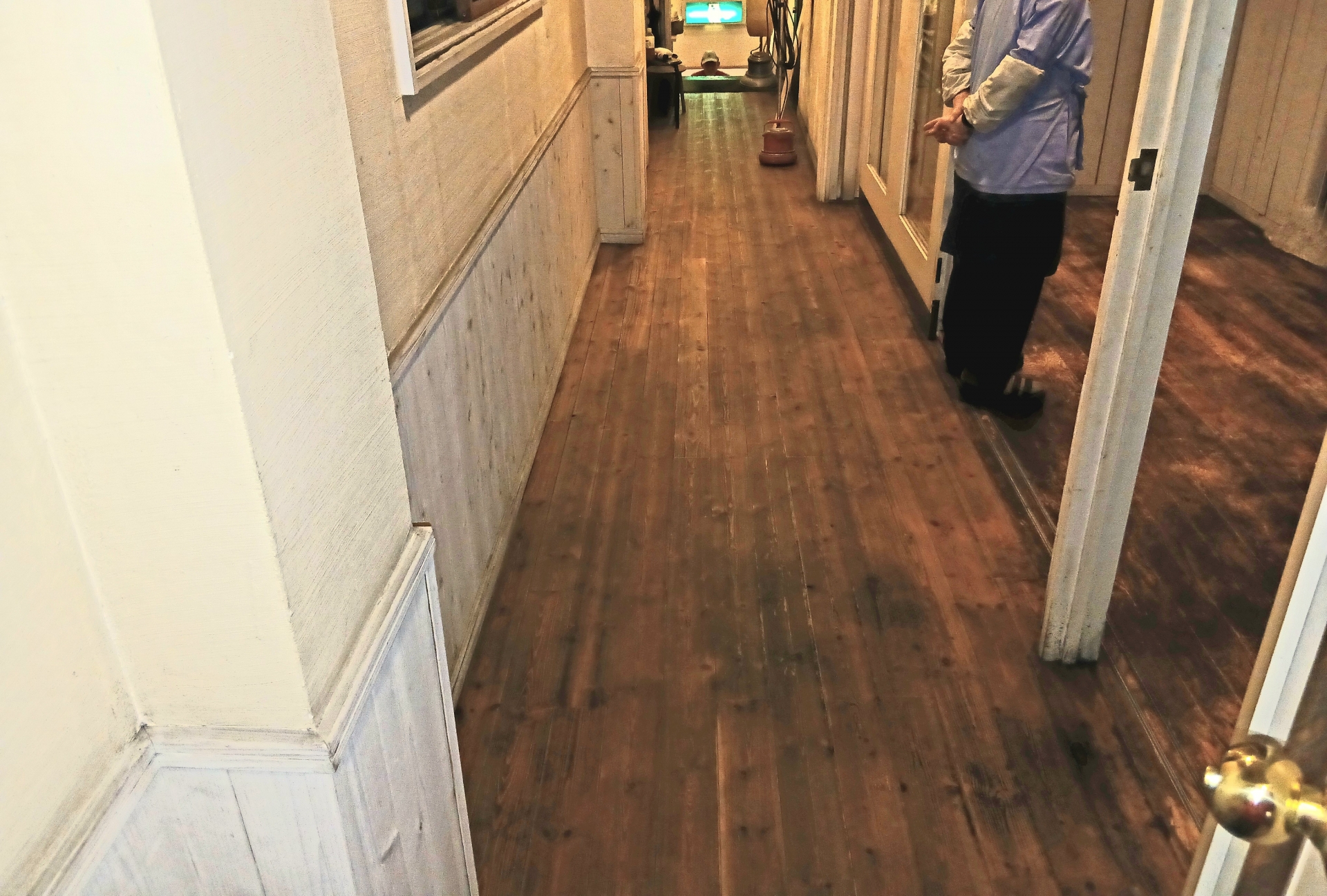 飲食店退去後の清掃