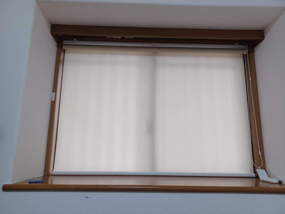 ロールカーテン取付